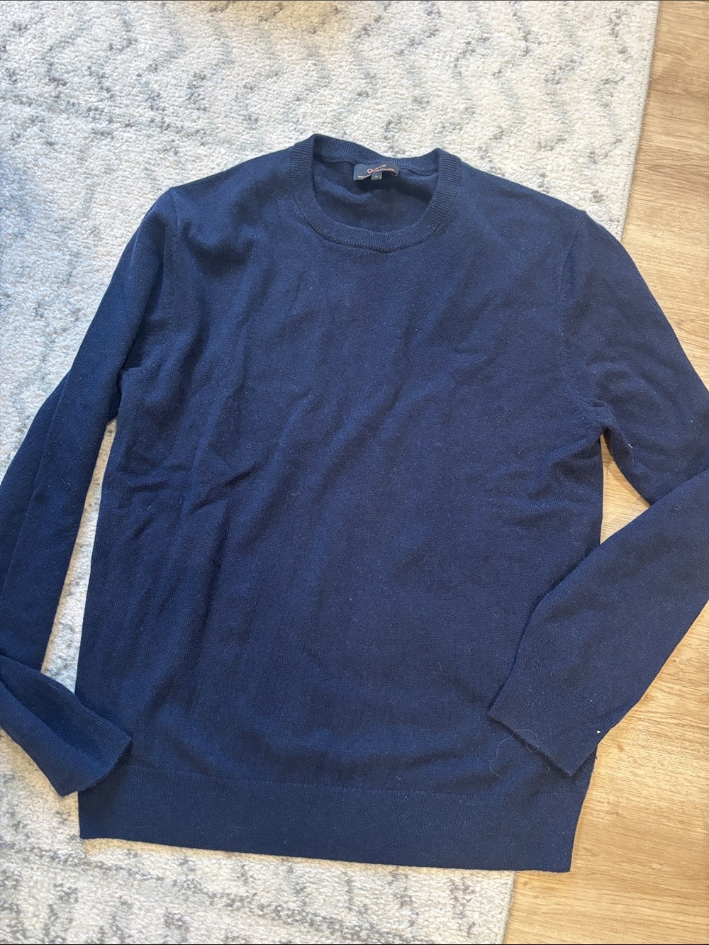 Quince Navy Cashmere Crewneck Sweater